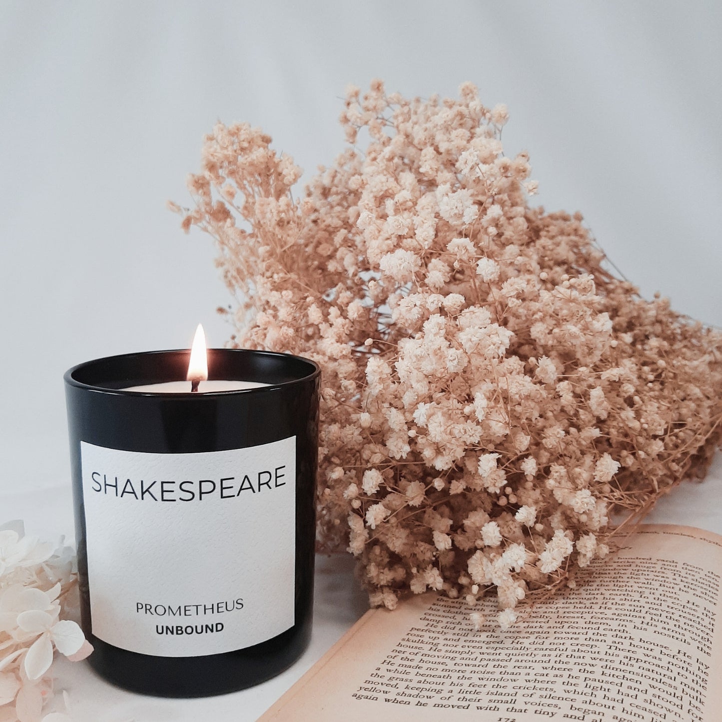 The Shakespeare Candle